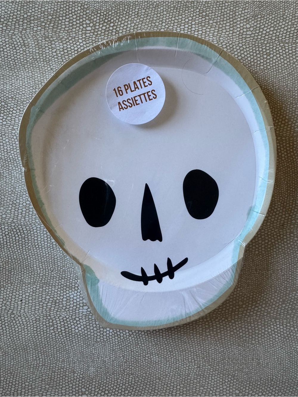 Meri Meri It's Halloween Skull Paper Plates Set of 16 NEW